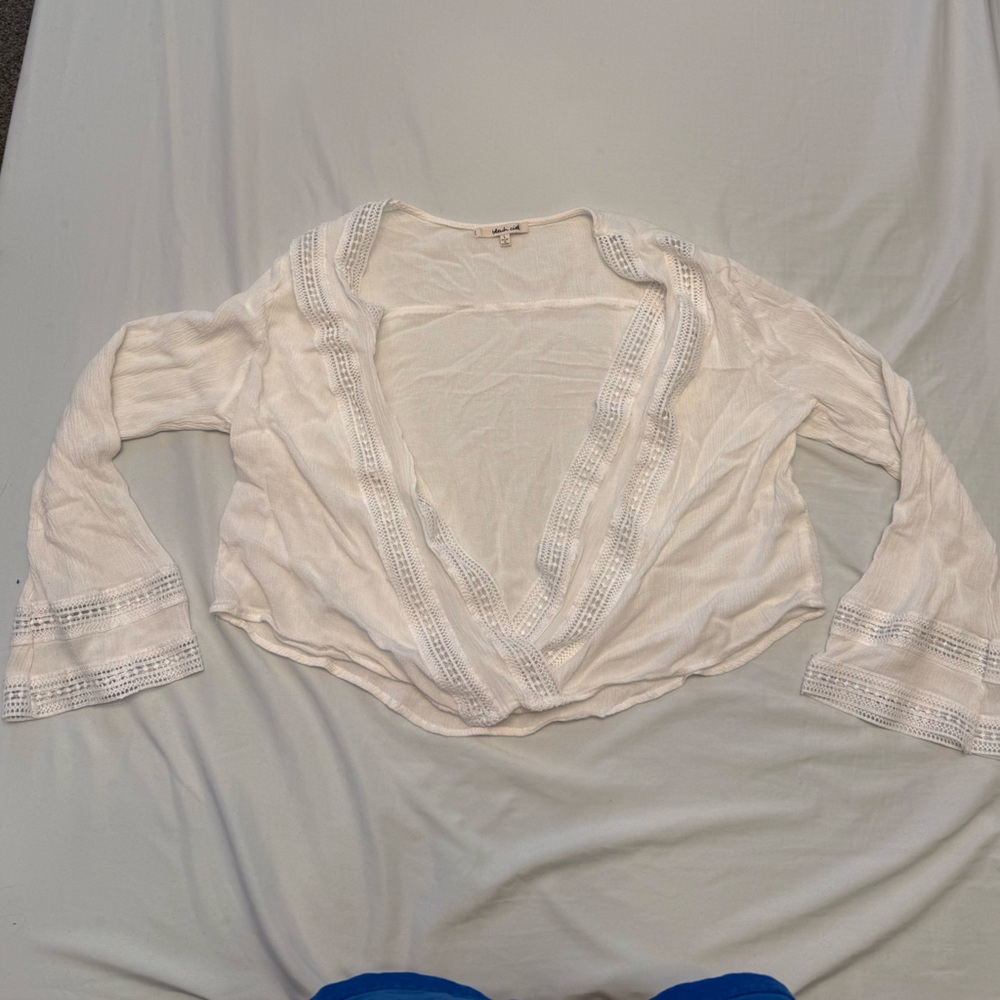 Bleuh Ciel Light Cream Top